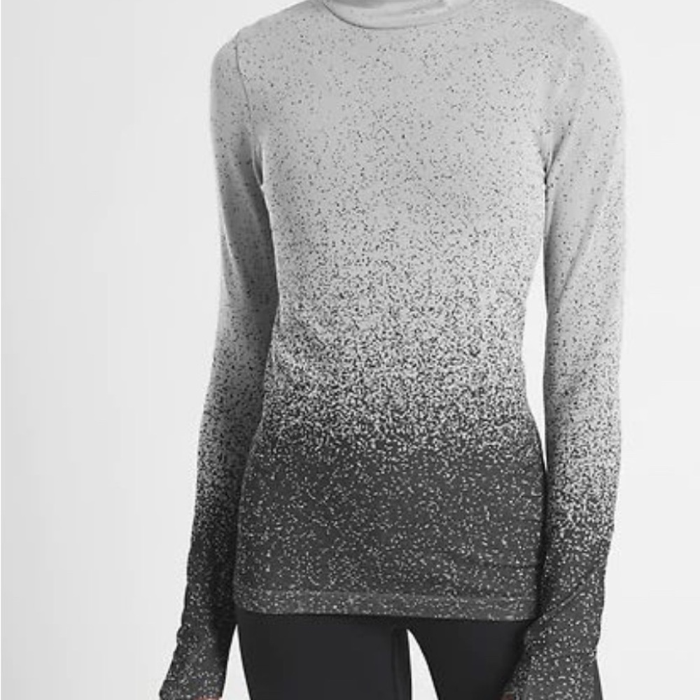 Athleta flurry blizzard gradient turtleneck Black and White Speckled size medium